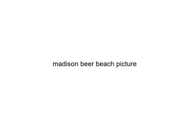 madison beer beach picture